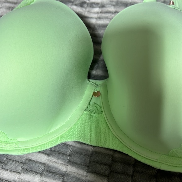 Ambrielle Bra - Picture 2 of 6